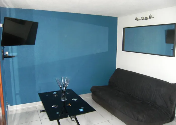 アパート Cap D'adge A Cote Camp Natu *